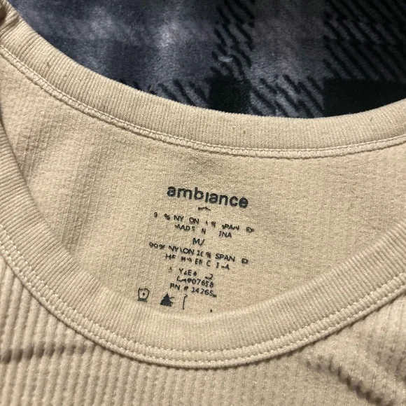 Beige Ribbed Crop Top - Picture 2 of 3